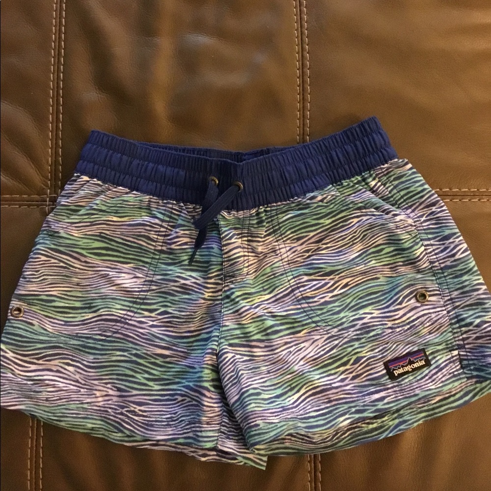 Kids Patagonia shorts large